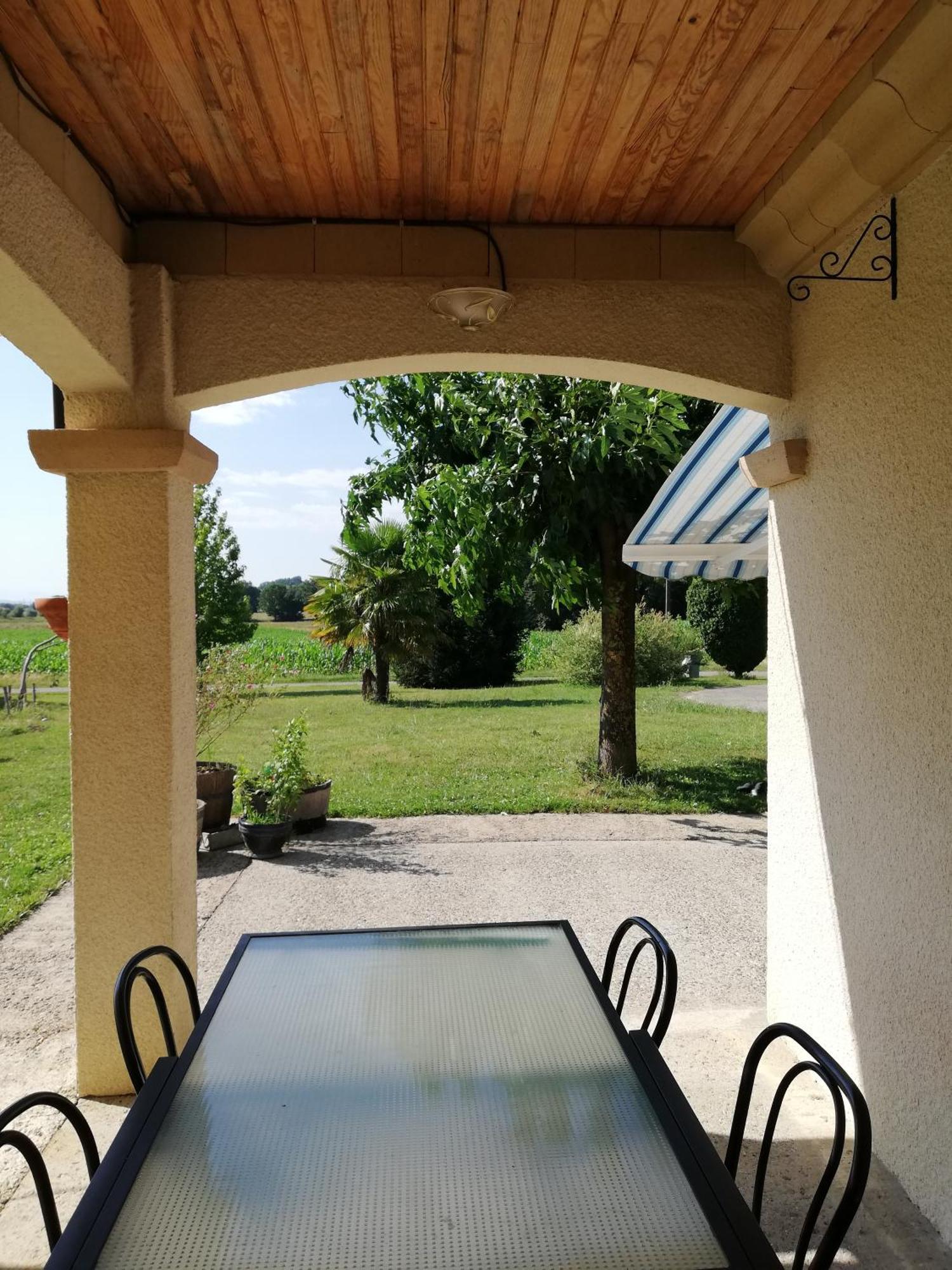 Suite Jomenisa Auriébat Exteriér fotografie